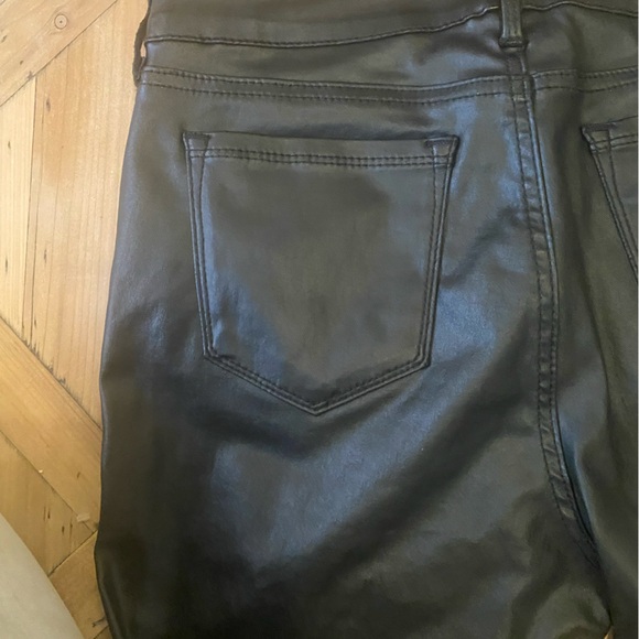 Social Standard by Sanctuary Pants Black Faux Leather Vegan Size 10 EUC - Picture 3 of 7
